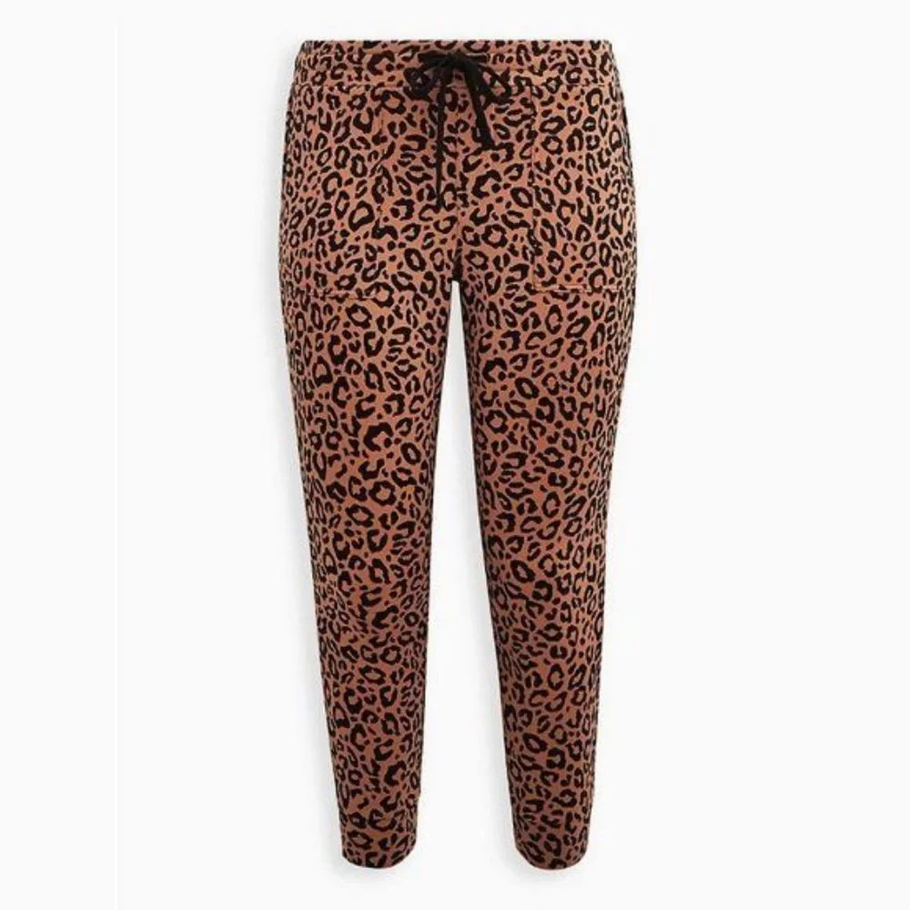 Torrid CLASSIC FIT JOGGER - SUPER SOFT FLEECE LEOPARD Size 2 - Picture 2 of 4